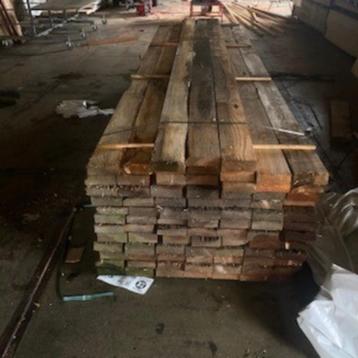 Douglas balken beschikbaar voor biedingen