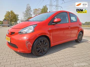 Toyota Aygo 1.0-12V Sport/nieuwe apk beschikbaar voor biedingen
