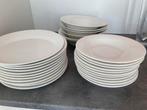 Super Servies Italiaans Tognana. 11x 11 x6stuks, Ophalen, Zo goed als nieuw, Bord(en), Overige stijlen