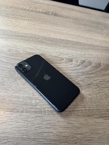 iPhone 11 64GB Zwart | 82% accu beschikbaar voor biedingen