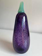 Kosta Boda Aubergine ‘Frutteria’ Art Glass Gunnel Sahlin, Antiek en Kunst, Kunst | Designobjecten, Ophalen of Verzenden