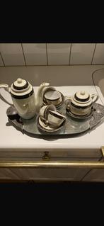 Antiek kinderserviesje, Ophalen