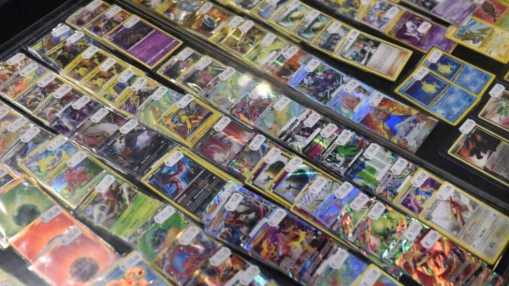Pokémon kaarten & Pokémon collecties inkoop, Alle leeftijden, Ophalen of Verzenden, Zo goed als nieuw