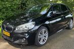 BMW 2-serie Active Tourer 220i High Executive M Performance, Auto's, BMW, 1998 cc, 730 kg, Alcantara, Zwart