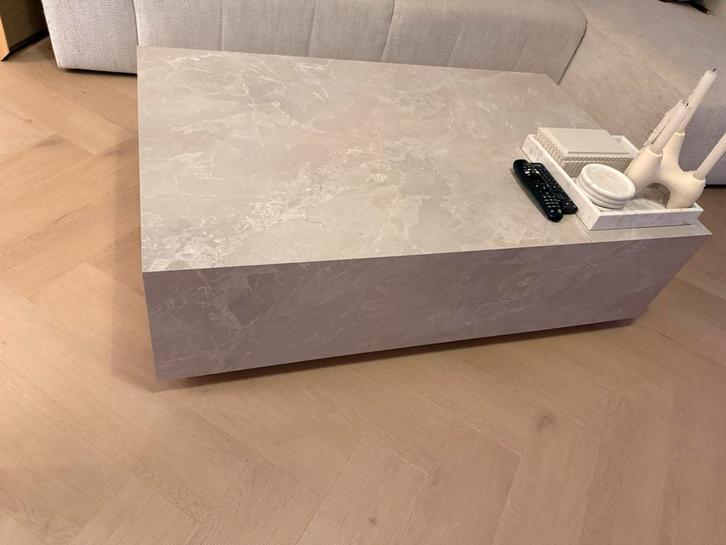 Salontafel Lesley Travertijn Look - Zo Goed Als Nieuw!, Huis en Inrichting, Tafels | Salontafels, Zo goed als nieuw, Minder dan 50 cm
