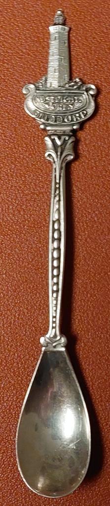 Lepeltje Ouddorp Kunstlicht toren vuurtoren Zuid Holland, Antiek en Kunst, Antiek | Bestek, Ophalen of Verzenden