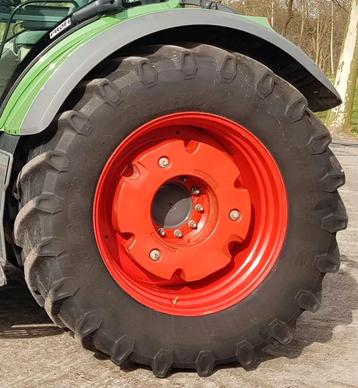 Fendt Wielgewichten 2x 300kg (bj 2020) beschikbaar voor biedingen