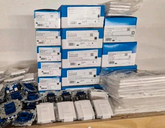 busch en jaeger ABB gira wcd stopcontact schakelaar, Doe-het-zelf en Verbouw, Overige Doe-het-zelf en Verbouw, Nieuw, Ophalen