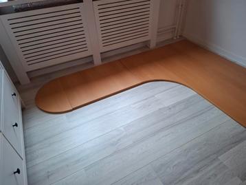 Zeer groot Ikea Galant bureau 230 x 260 - afbeelding 2