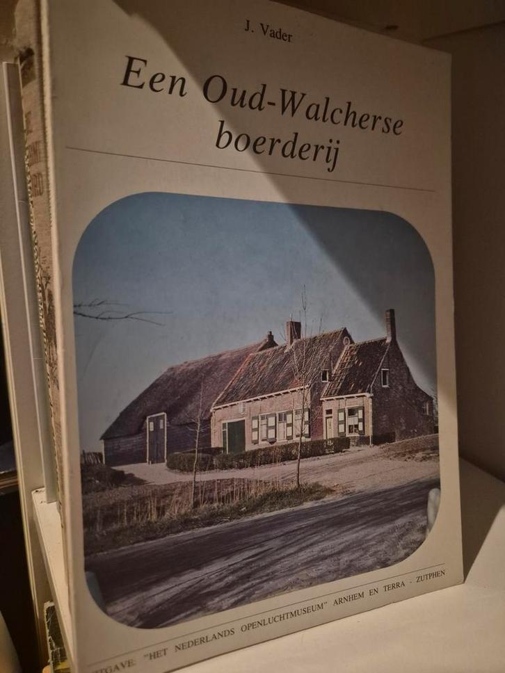 Oud-Walcherse boerderij - J. Vader, Boeken, Streekboeken en Streekromans, Gelezen, Zeeland, Ophalen of Verzenden