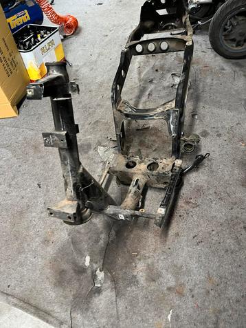 Piaggio zip 2016 snor frame beschikbaar voor biedingen