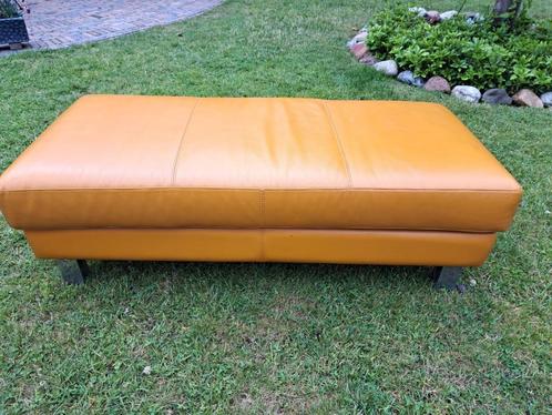 leolux hocker, Huis en Inrichting, Banken | Bankstellen, Gebruikt, Rechte bank, Tweepersoons, Minder dan 150 cm, 150 cm of meer
