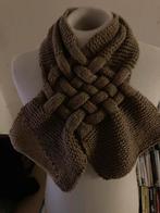 Handgebreide Keltische Sjaal Beige Glitter, Ophalen of Verzenden, Nieuw, One size fits all