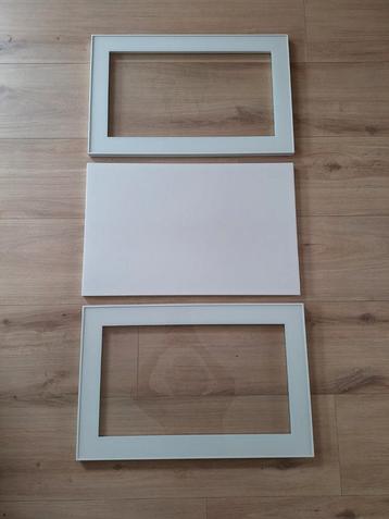 3x IKEA Besta Deurtjes Hoogglans 60x38cm beschikbaar voor biedingen