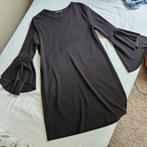 Bershka Zwarte Bell Sleeve Jurk - Maat M, Maat 38/40 (M), Zwart, Zo goed als nieuw, Boven de knie