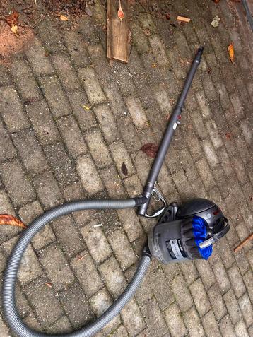 Dyson ball stofzuiger beschikbaar voor biedingen