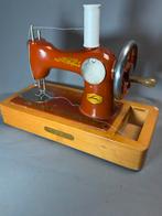 USSR Kinder #Naaimachine - 1955 #USSR, Ophalen of Verzenden