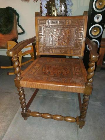 Vintage Handgemaakte Leren Fauteuil beschikbaar voor biedingen