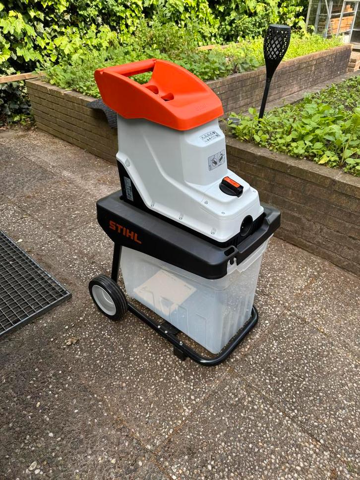STIHL GHE 135 L Hakselaar - Nieuw!, Tuin en Terras, Hakselaars, Nieuw, Elektrisch, Met opvangbak, Ophalen of Verzenden