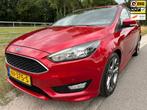 Ford Focus Wagon 1.0 ST-Line prachtige staat 18" lm velgen n, 65 €/maand, Gebruikt, Lichtsensor, Origineel Nederlands