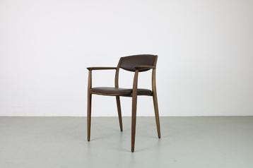 Artisan Nila eetkamerstoel, Europees walnoot, Zenith leer 90 beschikbaar voor biedingen