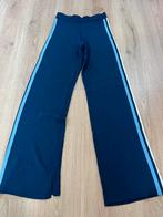 Catwalk junkie donkerblauwe gebreide broek sportive m, Kleding | Dames, Broeken en Pantalons, Maat 38/40 (M), Blauw, Ophalen of Verzenden