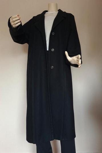 "TODAY" Lange zwarte mantel. Mt.44. Als nieuw! beschikbaar voor biedingen