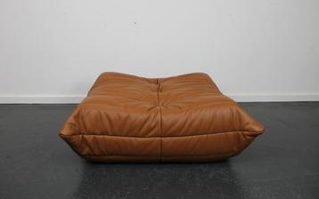 Ligne Roset Togo poef, Cognac leer beschikbaar voor biedingen
