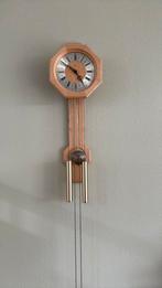 Lichte houten wandklok werkend, Ophalen, Gebruikt, Analoog, Wandklok