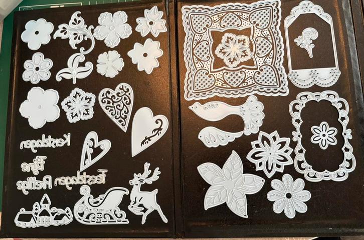 Magneetmap met Stansmallen Set - Marianne Design, Hobby en Vrije tijd, Scrapbooking, Zo goed als nieuw, Ophalen of Verzenden