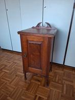 Antiek kastje, Ophalen