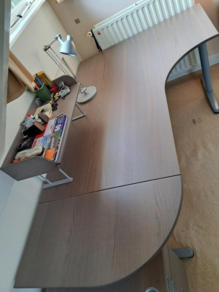 Groot hoekbureau Ikea Galant+verlengstuk+opzetstuk + ladebl, Huis en Inrichting, Bureaus, Gebruikt, Bureau, In hoogte verstelbaar