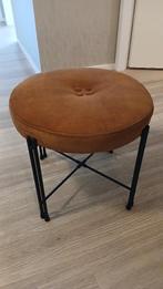 KRUKJE OP METALEN POTEN, Huis en Inrichting, Krukjes, Ophalen of Verzenden, Zo goed als nieuw, Overige materialen