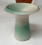 Lebner keramiek 15 hoog vaas groen wit, Ophalen of Verzenden, Zo goed als nieuw