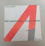 The Assembly - Never Never, Gebruikt, 7 inch, Single, Ophalen of Verzenden