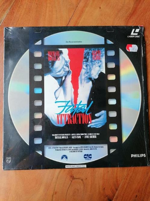 Fatal Attraction * LaserDisc * Alle laserdiscs nu €3,00 *, Cd's en Dvd's, Dvd's | Actie, Zo goed als nieuw, Actiethriller, Alle leeftijden