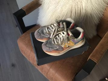 New Balance 5740 sneaker beschikbaar voor biedingen