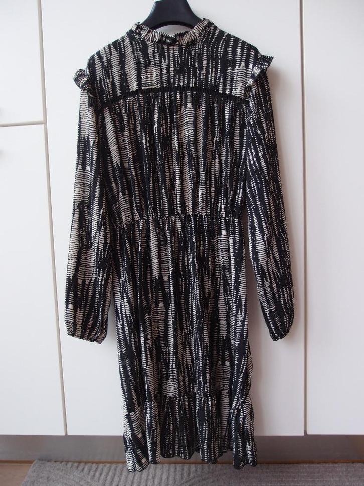 Erg mooie Pescara all over print jurk met taille elastiek L, Kleding | Dames, Jurken, Zo goed als nieuw, Maat 42/44 (L), Zwart