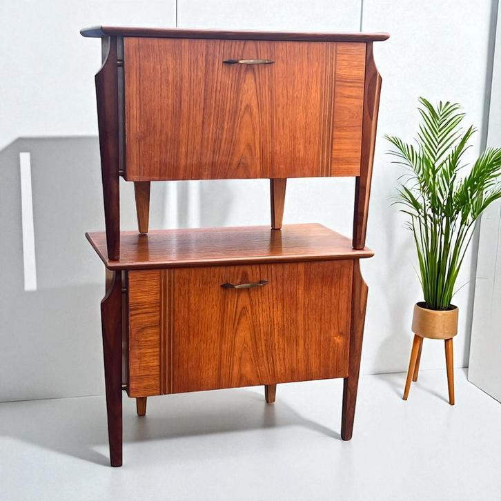 Vintage Louis van Teeffelen nachtkastjes | Nightstand |, Huis en Inrichting, Slaapkamer | Nachtkastjes, Gebruikt, Minder dan 55 cm