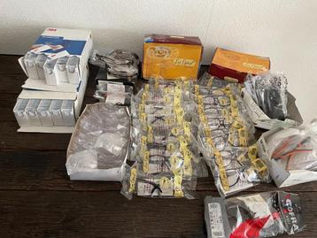 Partij Nieuwe Brillen, 42 stuks en bijna 1000 Bril Doekjes beschikbaar voor biedingen