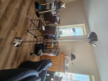 Staande lamp beschikbaar voor biedingen