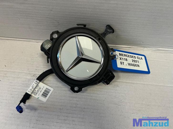 MERCEDES CLA X118 shootingbrake wit Achteruitrij camera 2019, Auto-onderdelen, Elektronica en Kabels, Mercedes-Benz, Gebruikt