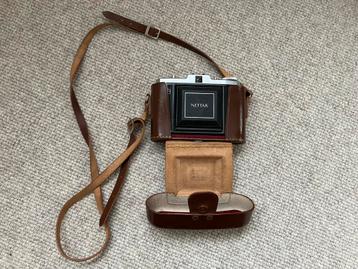 Zeiss Ikon Nettar - oude camera in tasje beschikbaar voor biedingen