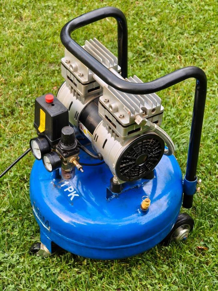 Compressor 16L (±65dB) 1PK - 8 Bar - 165L/min (Low Noise), Doe-het-zelf en Verbouw, Compressors, Gebruikt, 6 tot 10 bar, Minder dan 25 liter