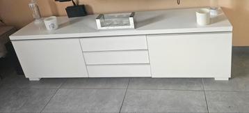 Mooie witte TV kast met lades