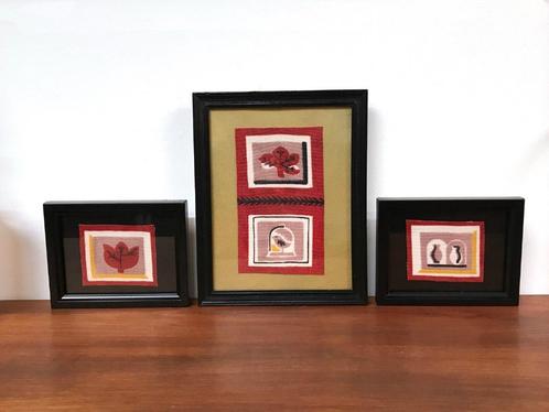 Set 50s Marian Mahler ingelijste stoffen stukken "Birdcage", Antiek en Kunst, Curiosa en Brocante, Ophalen of Verzenden