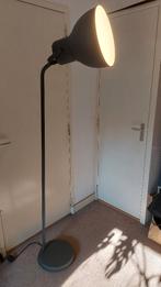 IKEA Vloerlamp, Donkergrijs – Inclusief LED (spaar)lamp, Ophalen, Zo goed als nieuw, Metaal, 150 tot 200 cm
