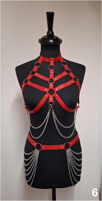 Dames Lingerie rood leren clubwear beschikbaar voor biedingen