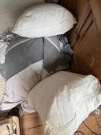 Gratis dekbedden en kussens, Huis en Inrichting, Slaapkamer | Beddengoed, Ophalen, Gebruikt, Eenpersoons, Deken of Dekbed