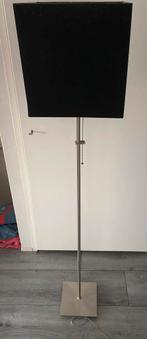 Staande lamp zwart met zilver, Huis en Inrichting, Lampen | Vloerlampen, Ophalen, Zo goed als nieuw, 150 tot 200 cm
